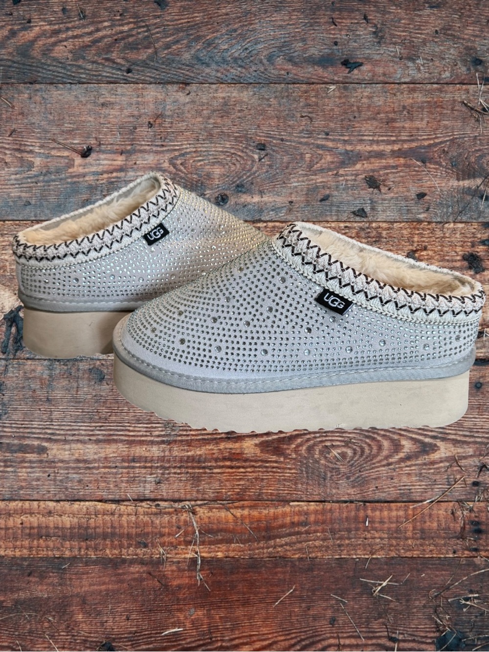 UGG RARE Vintage Tasman Platform Rhinestone Suede Mules Clogs Slippers Sand Grey - Picture 16 of 16